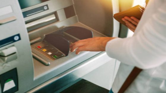 الامية من العقبات الأساسية لتوسيع استخدام البطاقات البنكية