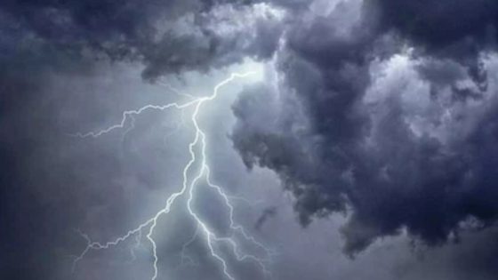 سحب رعدية وبروق متوقعة في أشد مناطق الأرض جفافًا