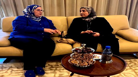 زينب قيوح ونادية بوهدود تسعيان الى ابرام اتفاقية شراكة مع الوزارة لتشييد محطة طرقية بمواصفات عالية الجودة بمدينة أولاد تايمة