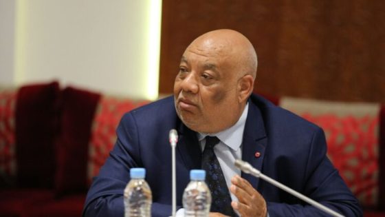 برلماني الرحامنة يثير اختلالات تدبير الأمتعة بمطار محمد الخامس ويطالب بتدخل عاجل