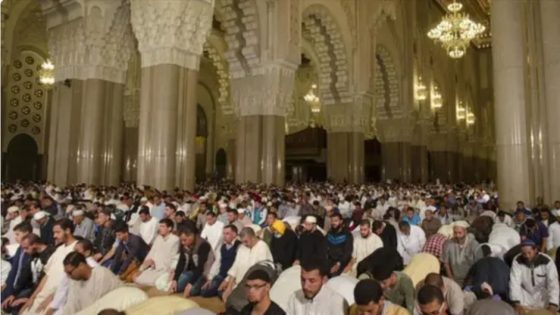 منع النساء من التراويح.. إمام يفجر جدلاً في المغرب..