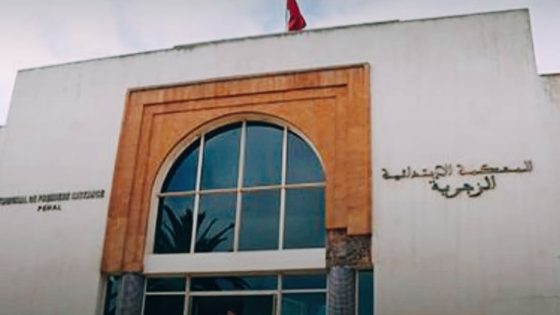 شخص ذو سوابق عدلية يهاجم رئاسة المحكمة الابتدائية الزجرية بعين السبع ويتهمها بالفساد والتواطؤ في بث مباشر وهو في حالة سكر