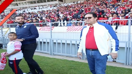 هشام أيت منا رجل المرحلة بامتياز ،غامر وضحى من أجل وداد الامة حين غاب الجميع ومطالب لأهل البيت الاحمر بدعمه لا محاربته.