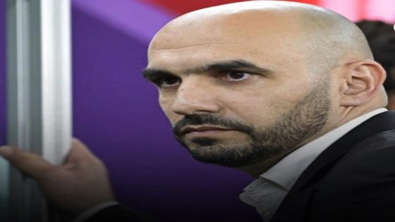 وليد الركراكي يستبق “كان 2025”: التركيز على ملعب الرباط لضمان أفضلية الأرض والجمهور