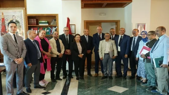 عامل إقليم قلعة السراغنة يترأس اجتماعاً تنسيقياً لتسريع وتيرة المشاريع الكبرى وتعزيز التعاون مع مجلس الجهة