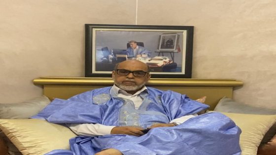 نبذة عن الطالب بويا لعتيك الذي جرى تعيينه مديرا لمكتبة العيون الوسائطية