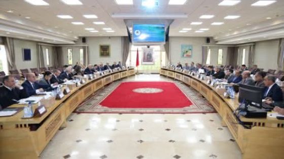 اللجنة الوطنية لليقظة تشيد بالتعليمات الملكية السامية لمواجهة الفيضانات وتؤكد جاهزية الدولة لحماية المواطنين