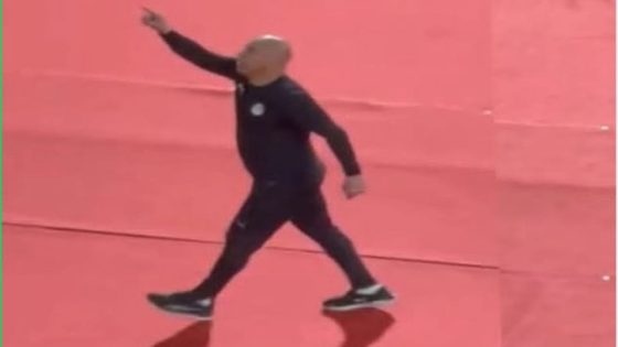 بين “سلوك” مدرب مصر وعقوبة الركراكي: هل تطبق لجنة الانضباط في “الكاف” المادة 147؟