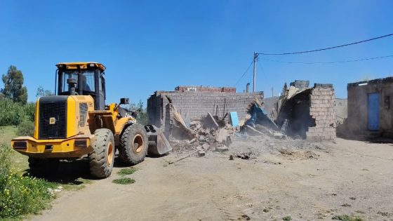 مراكش : استئناف عملية هدم البنايات العشوائية بجماعة حربيل  