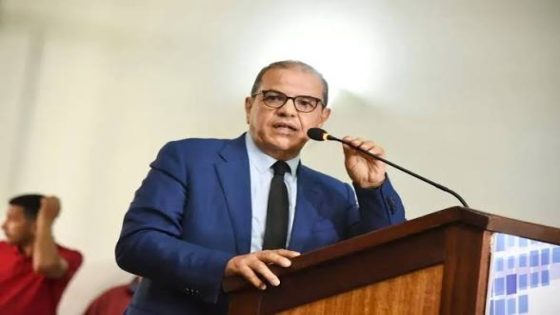 بعد تدوينته المثيرة.. قيادي بـ”الأحرار” يرد على الناصري ويكشف خفايا سحب التفويضات